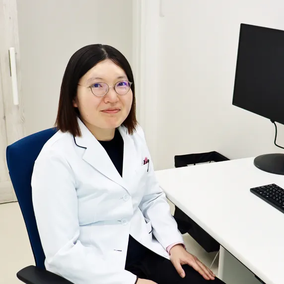 Mai泌尿器科・内科クリニック院長 秋山 舞